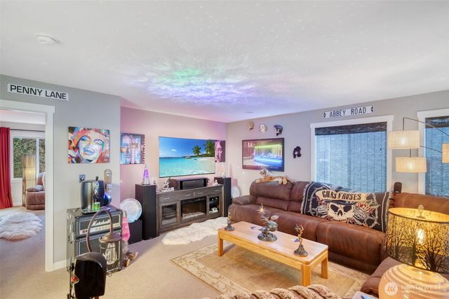 8856 Yarrow Court SE, Tumwater, WA 98501