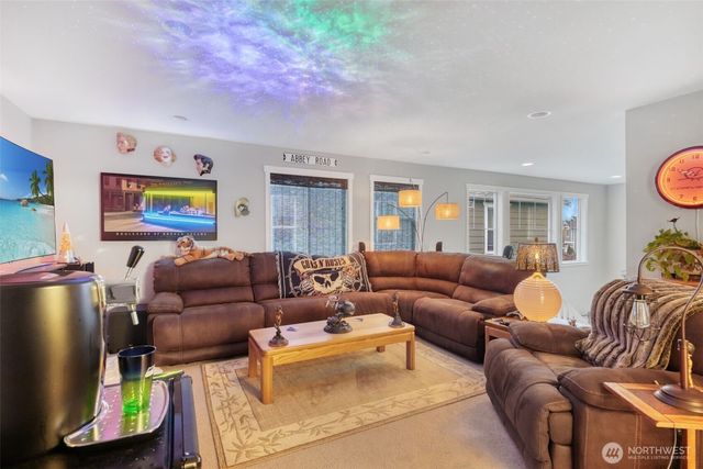 8856 Yarrow Court SE, Tumwater, WA 98501