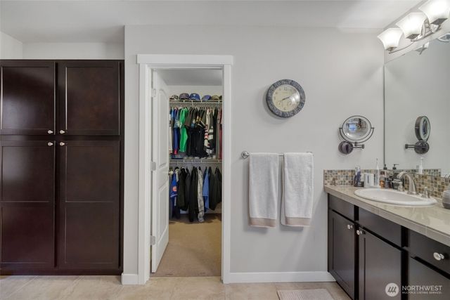 8856 Yarrow Court SE, Tumwater, WA 98501