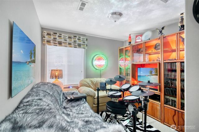 8856 Yarrow Court SE, Tumwater, WA 98501