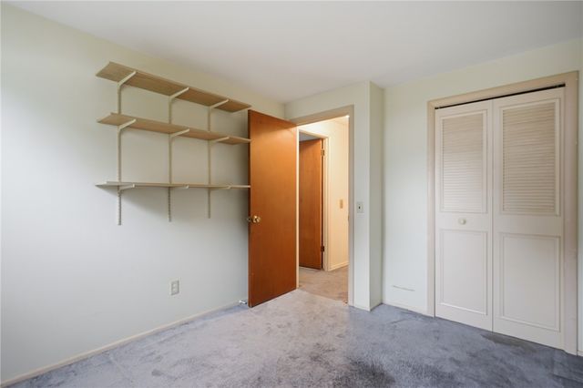 5 Vanderbilt Terrace, Coventry, RI 02816