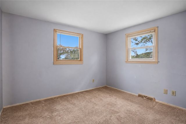 5 Vanderbilt Terrace, Coventry, RI 02816