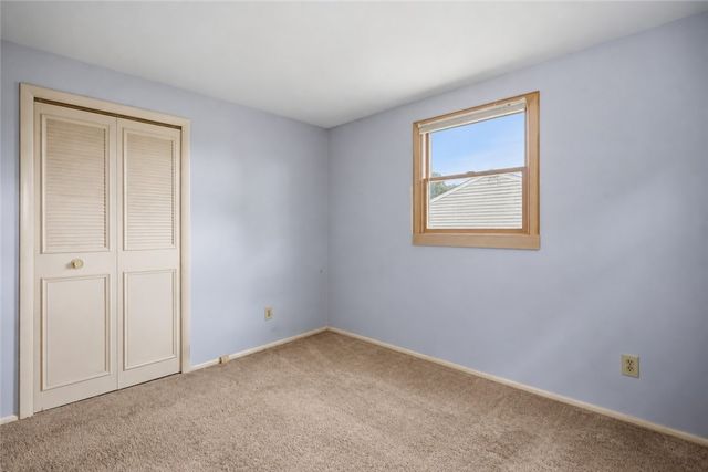 5 Vanderbilt Terrace, Coventry, RI 02816