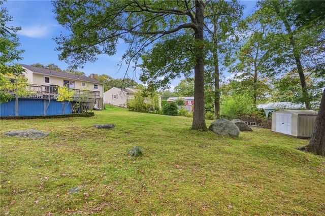 5 Vanderbilt Terrace, Coventry, RI 02816