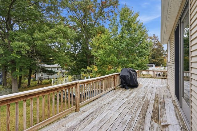 5 Vanderbilt Terrace, Coventry, RI 02816