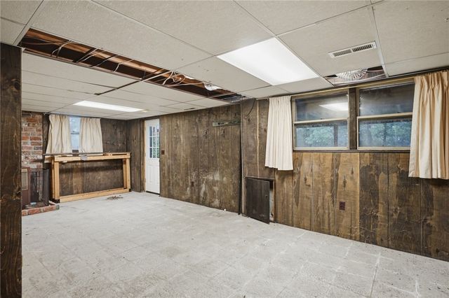 5 Vanderbilt Terrace, Coventry, RI 02816