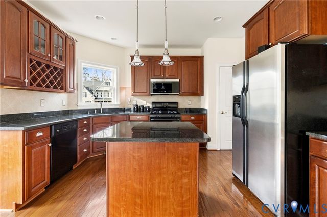 16847 Jaydee Ter, Moseley, VA 23120