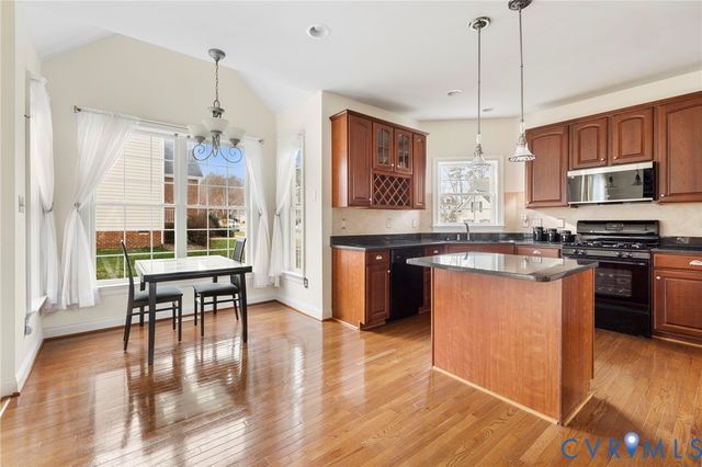 16847 Jaydee Ter, Moseley, VA 23120