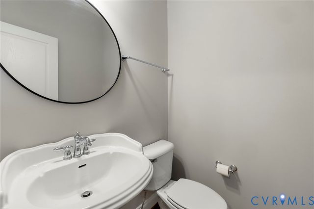 16847 Jaydee Ter, Moseley, VA 23120