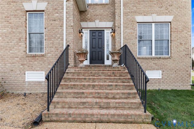 16847 Jaydee Ter, Moseley, VA 23120