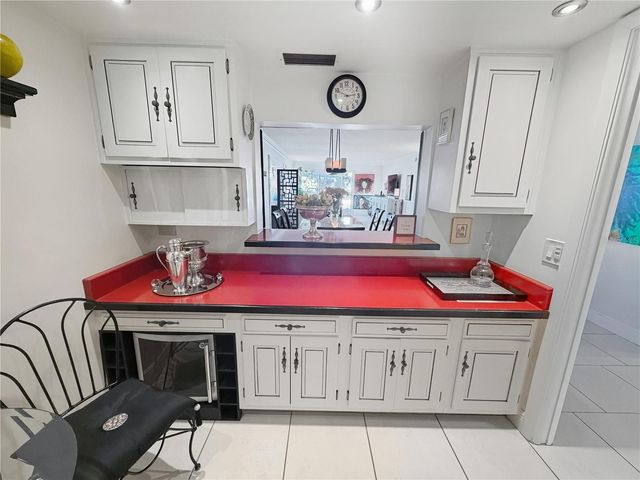 1355 S PORTOFINO DRIVE 103, Sarasota, FL 34242