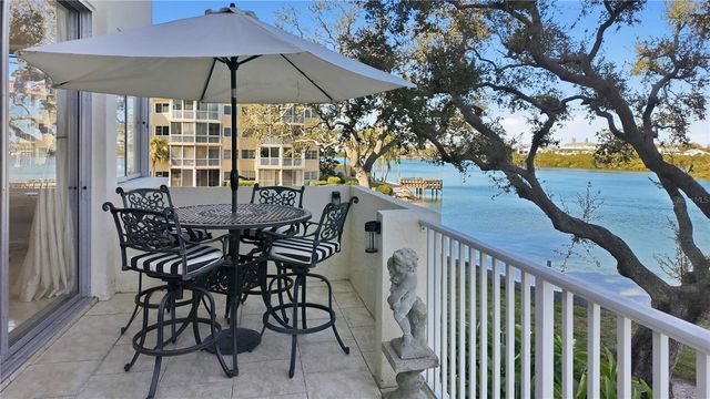 1355 S PORTOFINO DRIVE 103, Sarasota, FL 34242