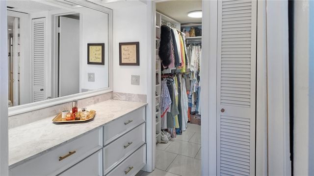 1355 S PORTOFINO DRIVE 103, Sarasota, FL 34242