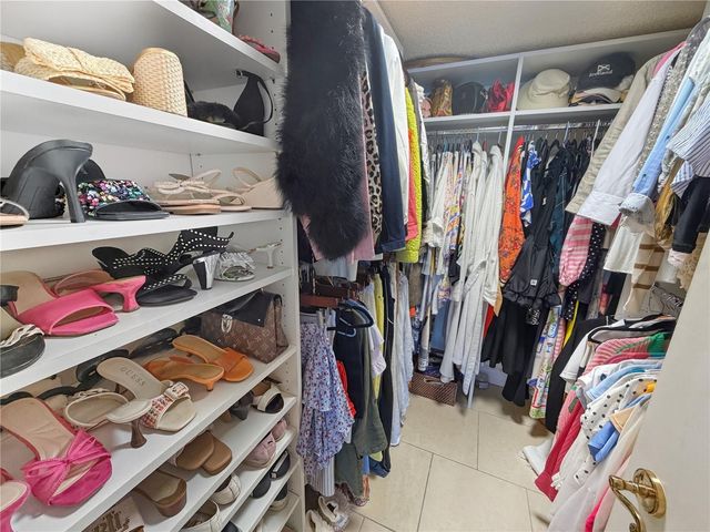 1355 S PORTOFINO DRIVE 103, Sarasota, FL 34242