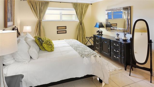 1355 S PORTOFINO DRIVE 103, Sarasota, FL 34242