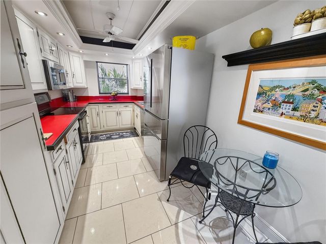 1355 S PORTOFINO DRIVE 103, Sarasota, FL 34242