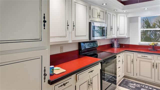 1355 S PORTOFINO DRIVE 103, Sarasota, FL 34242