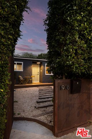 1938 Walgrove Avenue, Los Angeles, CA 90066