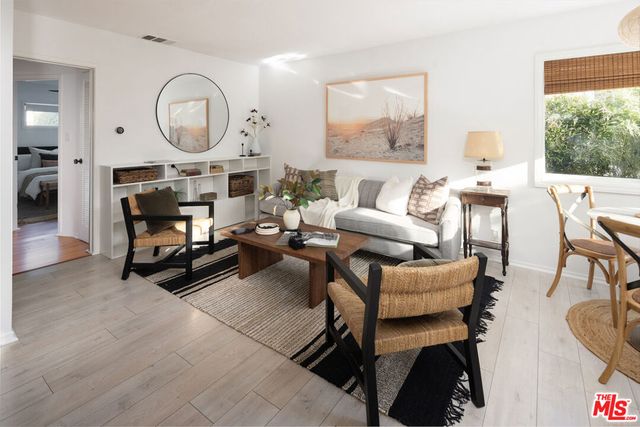 1938 Walgrove Avenue, Los Angeles, CA 90066