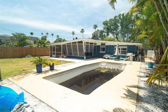 3727 ALABAMA AVENUE NE, St Petersburg, FL 33703