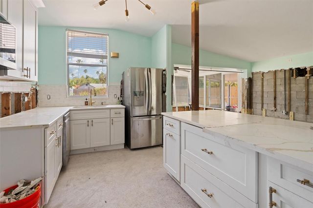 3727 ALABAMA AVENUE NE, St Petersburg, FL 33703