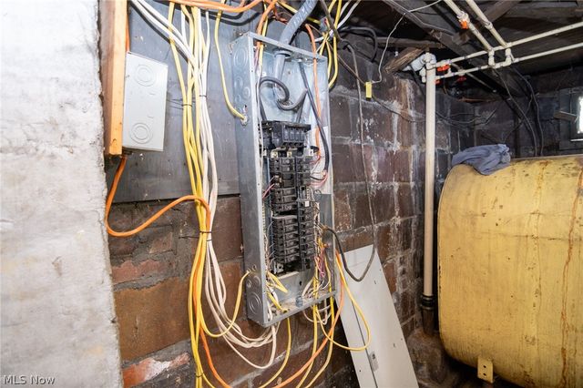 53341 Key Bellaire Road, Bellaire, OH 43906