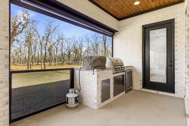 1028 Genoa Drive, Weatherford, TX 76087