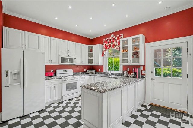 523 E Gaston Street, Savannah, GA 31401