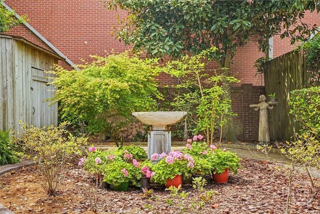 523 E Gaston Street, Savannah, GA 31401