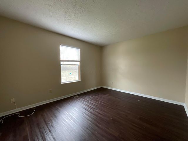 2107 Waymont Road, Columbus, OH 43229