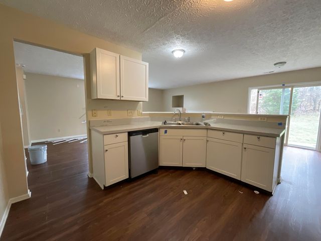 2107 Waymont Road, Columbus, OH 43229