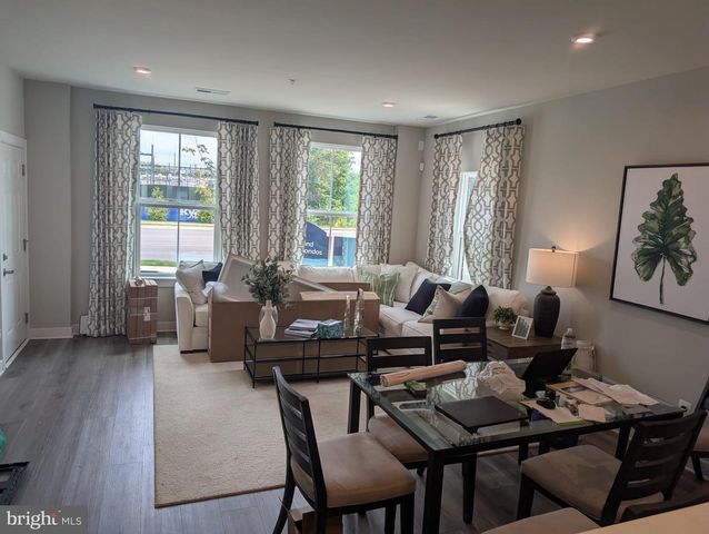 8048 WILLIAMSON BLVD, Manassas, VA 20109