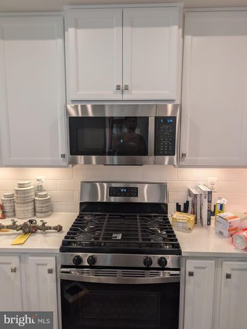 8048 WILLIAMSON BLVD, Manassas, VA 20109