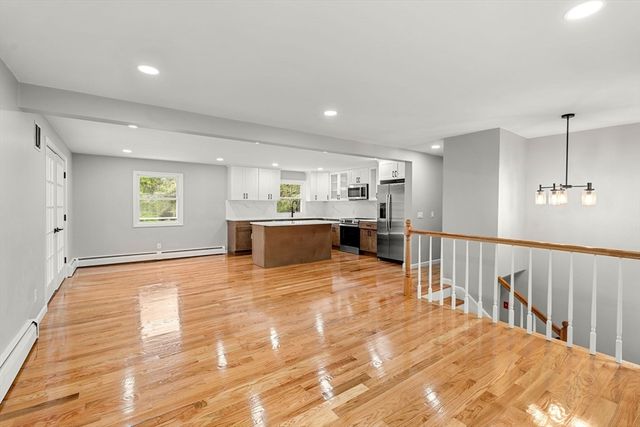 217 Dean St, Norton, MA 02766
