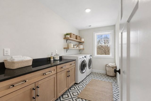 86 Adams Road, Tewksbury, MA 01876