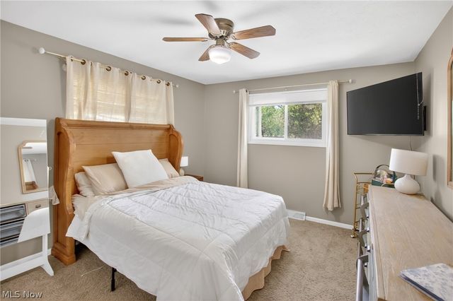 7434 Meadow Lane, Parma, OH 44134