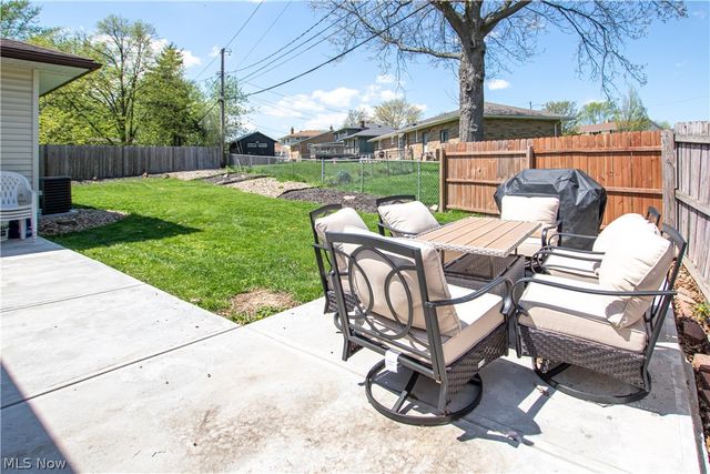 7434 Meadow Lane, Parma, OH 44134