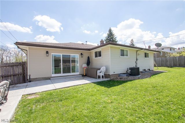 7434 Meadow Lane, Parma, OH 44134