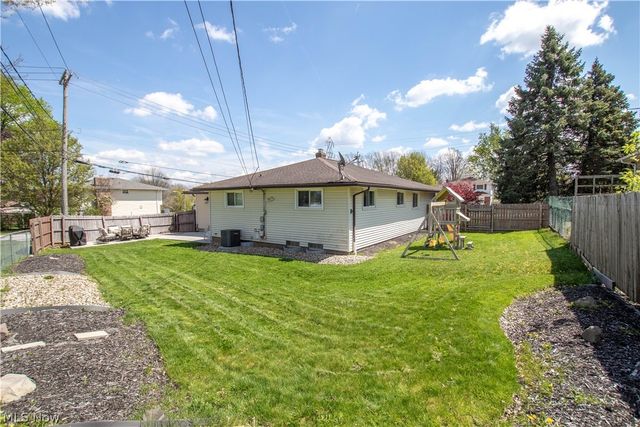 7434 Meadow Lane, Parma, OH 44134