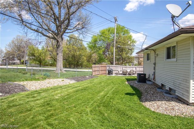 7434 Meadow Lane, Parma, OH 44134