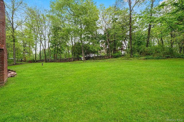 2 Otter Road, Campbell Hall, NY 10916