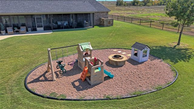 1150 Lone Star Road, Bowie, TX 76230