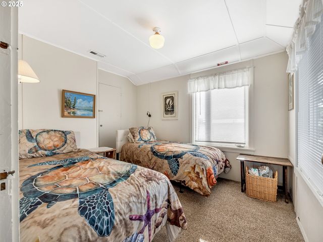 1081 S PROM, Seaside, OR 97138