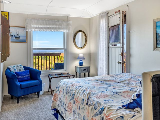 1081 S PROM, Seaside, OR 97138