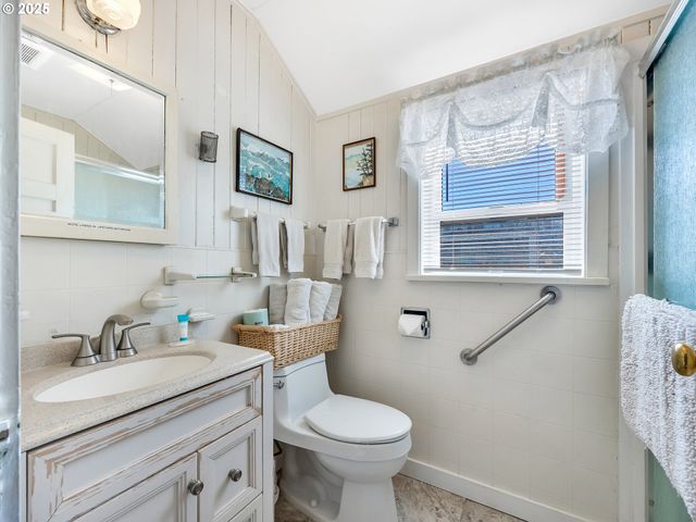 1081 S PROM, Seaside, OR 97138