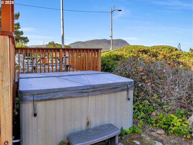 1081 S PROM, Seaside, OR 97138