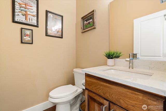 17722 E Lake Desire Drive SE, Renton, WA 98058