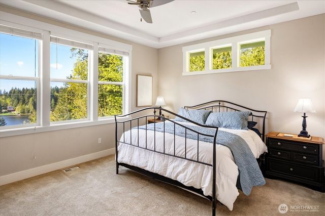 17722 E Lake Desire Drive SE, Renton, WA 98058