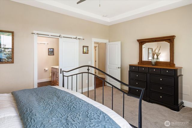 17722 E Lake Desire Drive SE, Renton, WA 98058