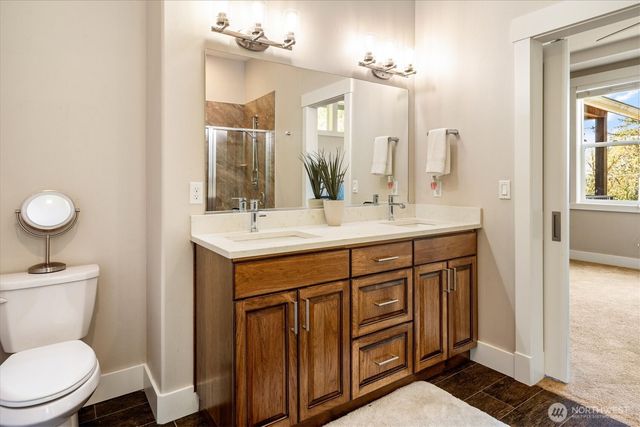 17722 E Lake Desire Drive SE, Renton, WA 98058